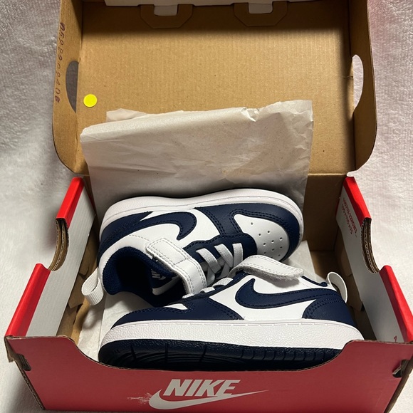 Nike Other - Nike Kids' Sneakers in Navy and White